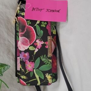 🎄NWT BETSEY JOHNSON PHONE HOLDER🎄